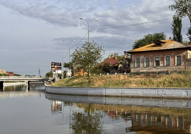 р-н Кировский ул Набережная 1 Мая 144/135 фото