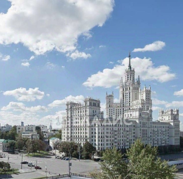 квартира г Москва метро Китай-город пер Серебрянический 8 фото 2