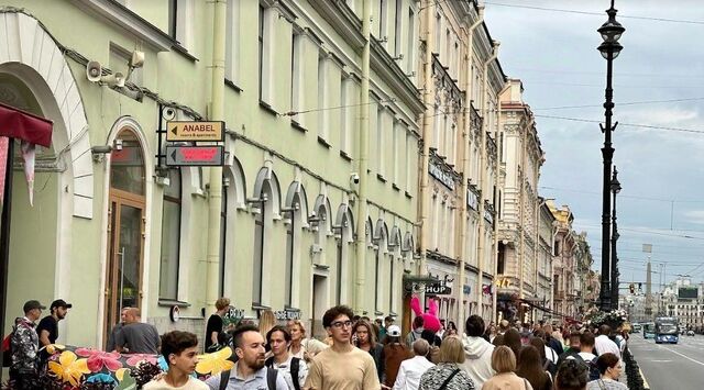 метро Маяковская пр-кт Невский 90/92 фото