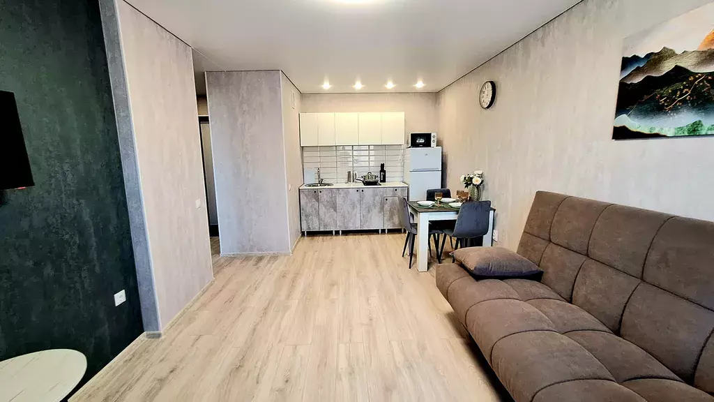 квартира г Тобольск р-н мкр 6 110, к 3 фото 8