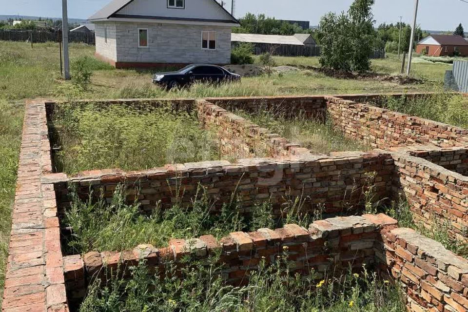 земля р-н Новобурасский рп Новые Бурасы Строящееся здание фото 3