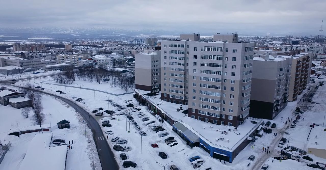 торговое помещение г Южно-Сахалинск ул Больничная 2к/1 фото 2