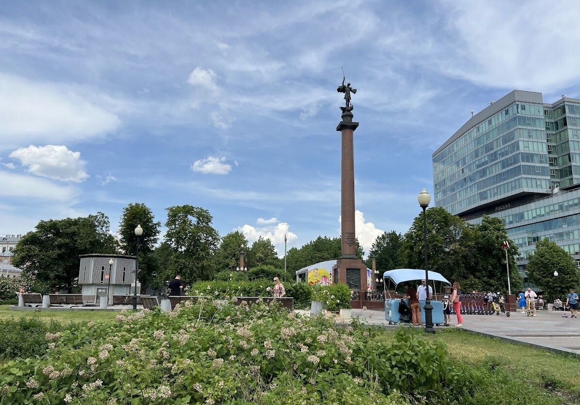 комната г Москва метро Трубная пер 1-й Колобовский 25с/1 фото 2