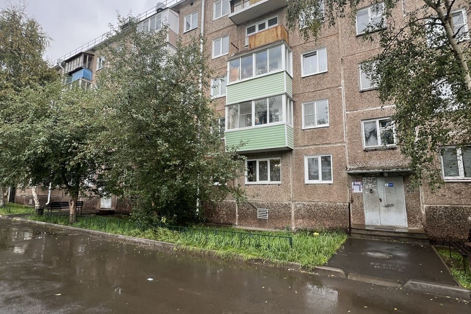 квартира г Братск улица Кирова, 7а, Братск городской округ фото 1