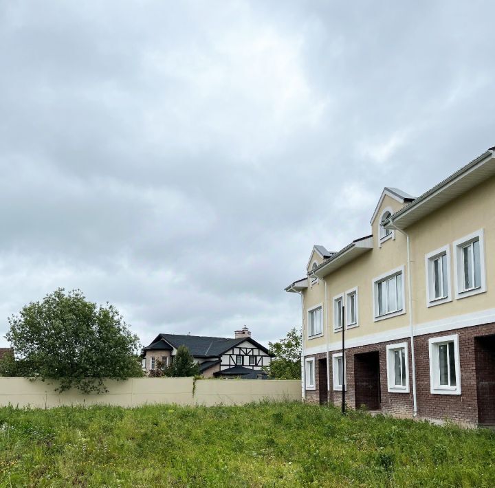 дом городской округ Мытищи д Троице-Сельцо ул Новолуговая Лобня фото 1