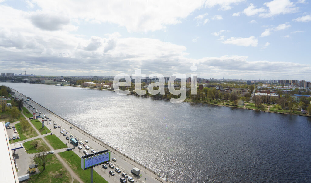 квартира г Санкт-Петербург метро Ломоносовская наб Октябрьская 44 фото 14