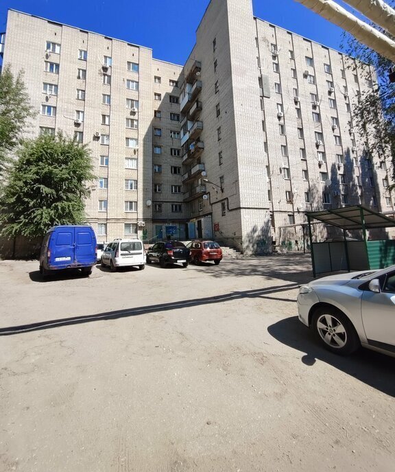 комната г Саратов р-н Заводской ул Миллеровская 20 фото 2