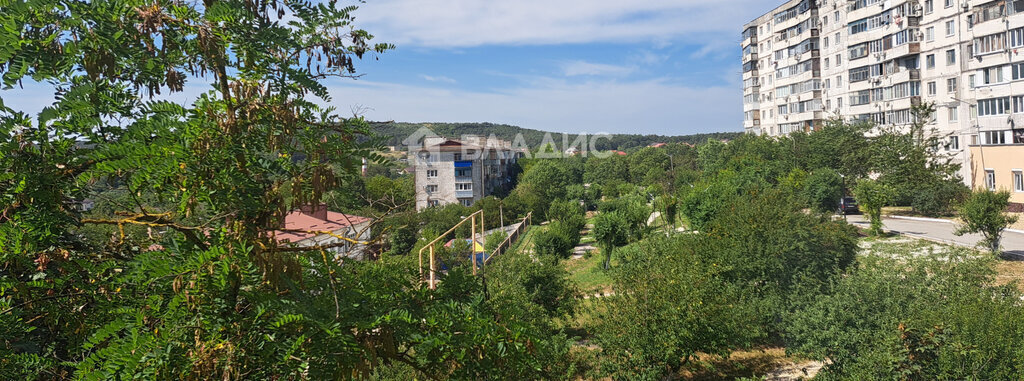 квартира г Новороссийск п Верхнебаканский ул Титан 11 фото 2