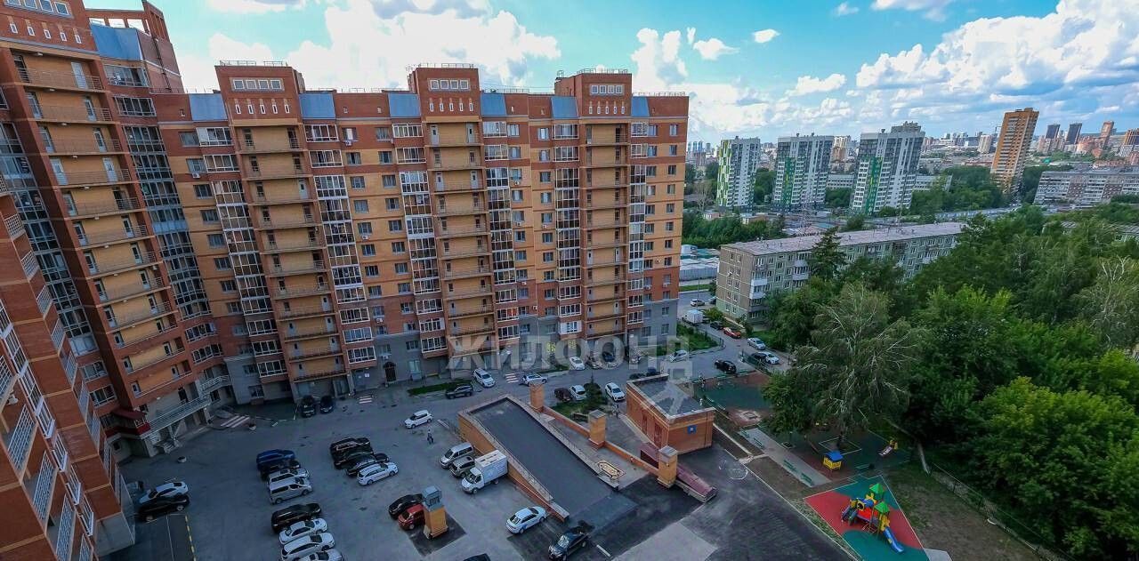 квартира г Новосибирск р-н Дзержинский Золотая Нива ул Есенина 67 фото 20