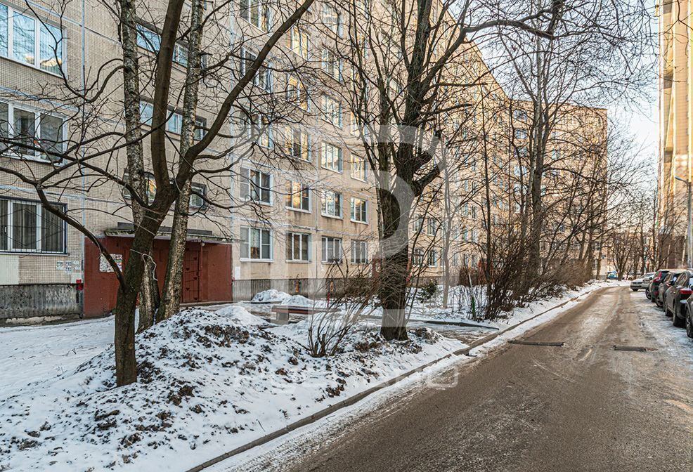 квартира г Санкт-Петербург метро Проспект Большевиков пр-кт Большевиков 9к/1т фото 2