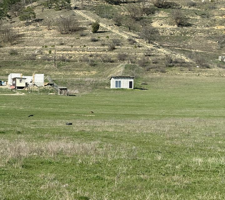 земля р-н Бахчисарайский село Долинное фото 2