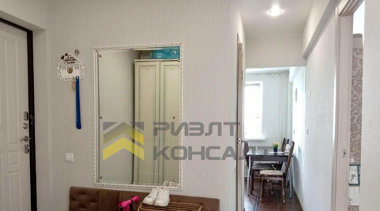 квартира г Омск р-н Кировский ул Дианова 3а фото 11