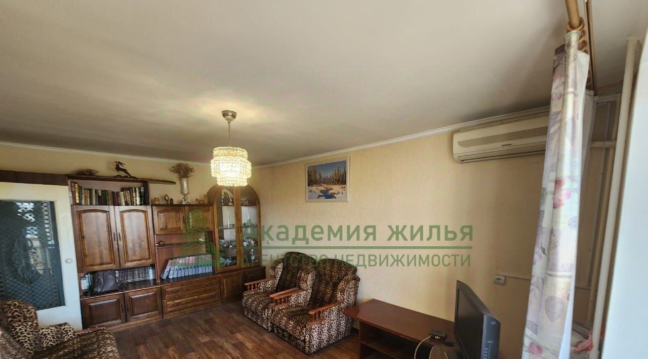 квартира г Саратов п Шарковка р-н Заводской 3 фото 3