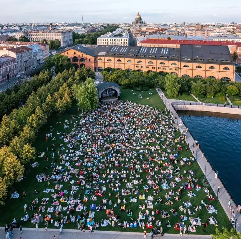 квартира г Санкт-Петербург метро Василеостровская ул Галерная 26 Ленинградская область фото 32