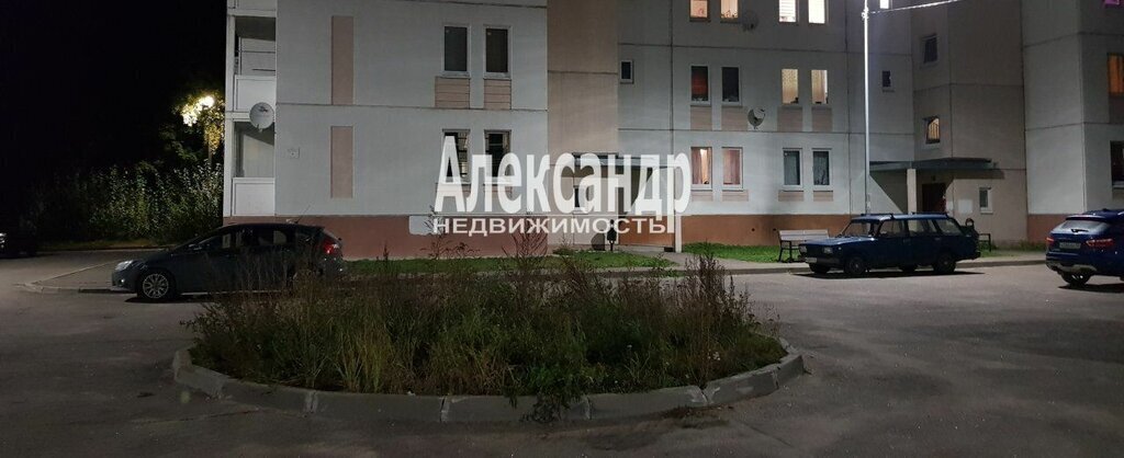 квартира р-н Приозерский г Приозерск ул Чапаева 18к/3 фото 1