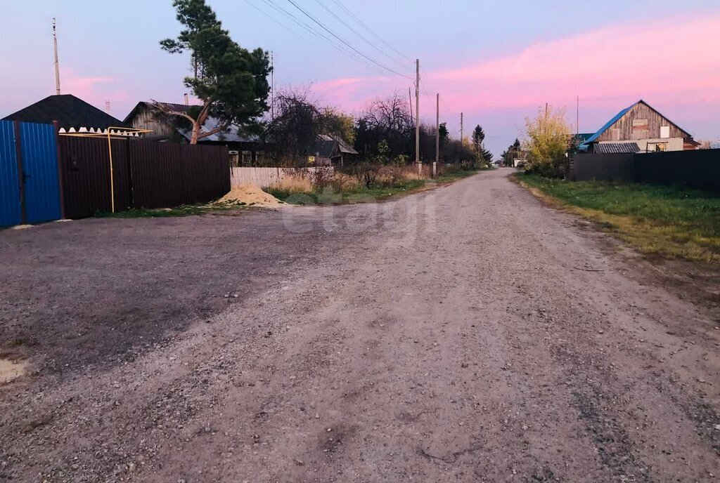 дом р-н Ярковский с Покровское ул Комсомольская фото 17