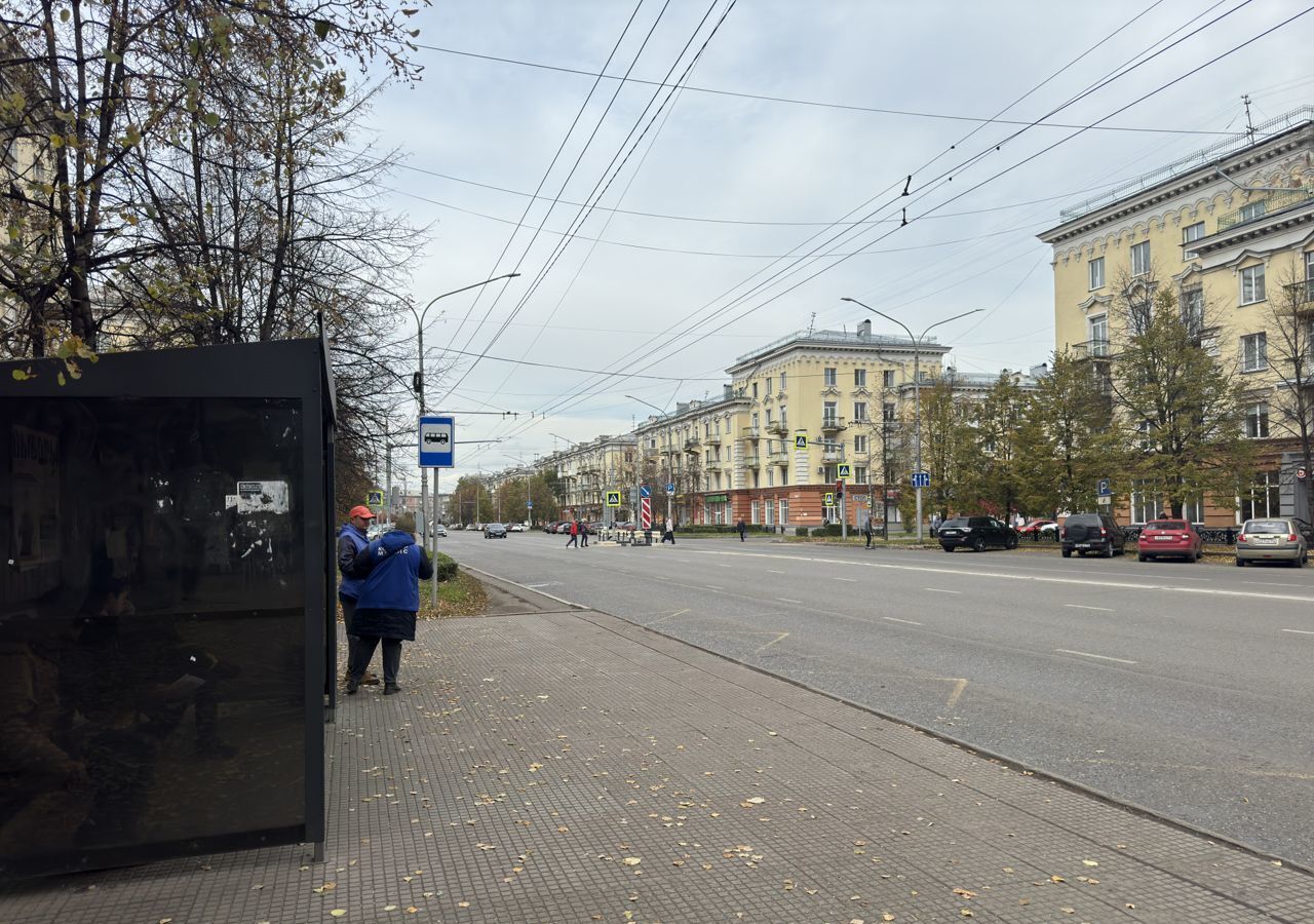 торговое помещение г Новокузнецк р-н Центральный пр-кт Металлургов 45 Кемеровская обл. - Кузбасс фото 8