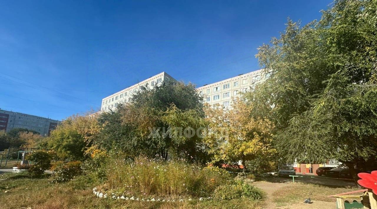 квартира г Омск р-н Кировский ул Дмитриева 4/3 фото 8