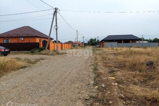 земля Республика Адыгея Адыгея, городской округ Майкоп, улица Александра Важинского фото