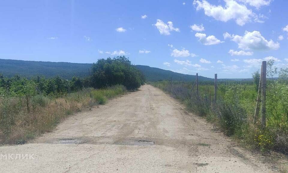 земля р-н Бахчисарайский село Долинное фото 1