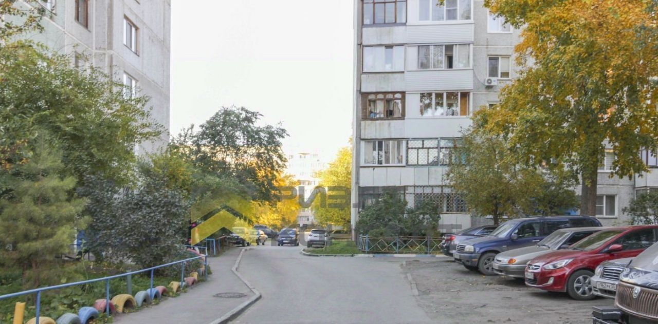 квартира г Омск р-н Кировский ул Дианова 11 фото 20