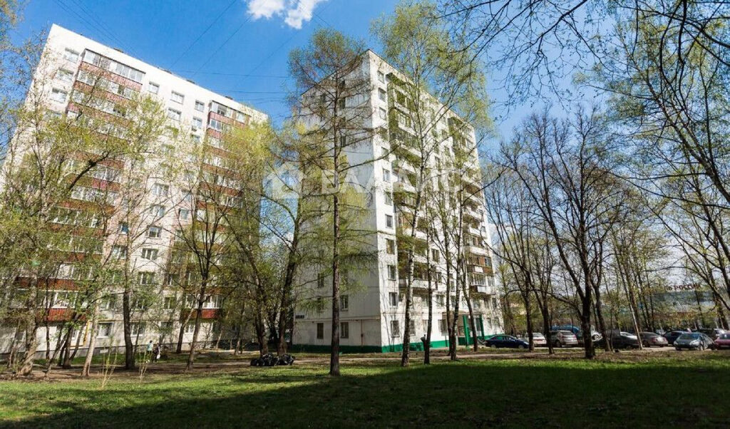 квартира г Москва метро Водный стадион б-р Кронштадтский 13/2к 1 фото 1