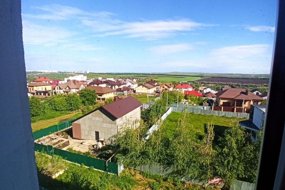 квартира г Саратов р-н Волжский ул им Исаева Н.В. 9а Саратов городской округ фото 2