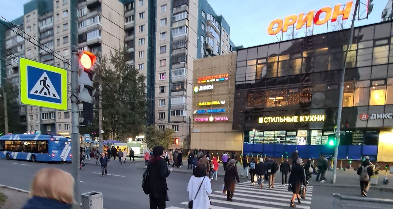 торговое помещение г Санкт-Петербург метро Комендантский Проспект ул Уточкина 1к/1 округ Озеро Долгое фото 4