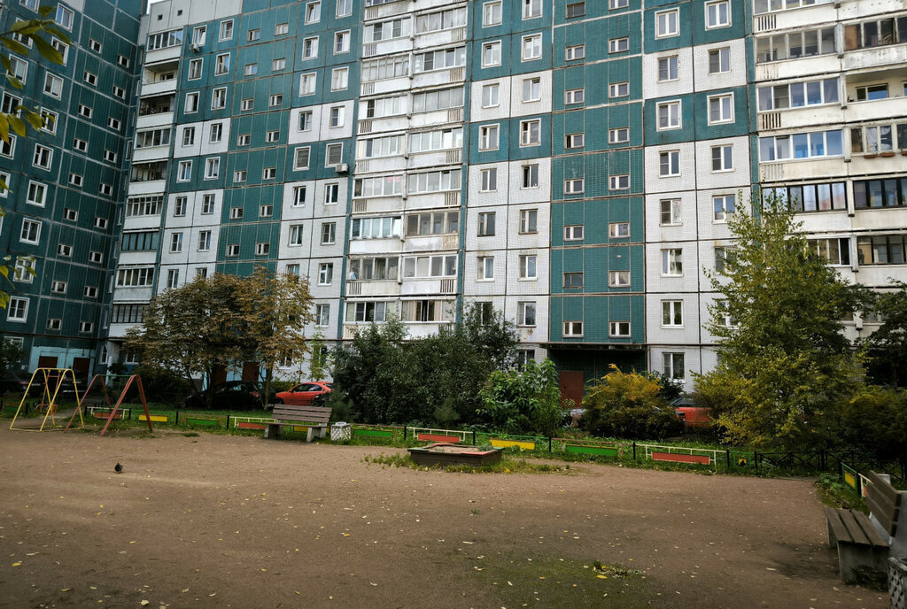 квартира г Санкт-Петербург метро Проспект Большевиков р-н Невский пр-кт Искровский 4к/1 фото 1