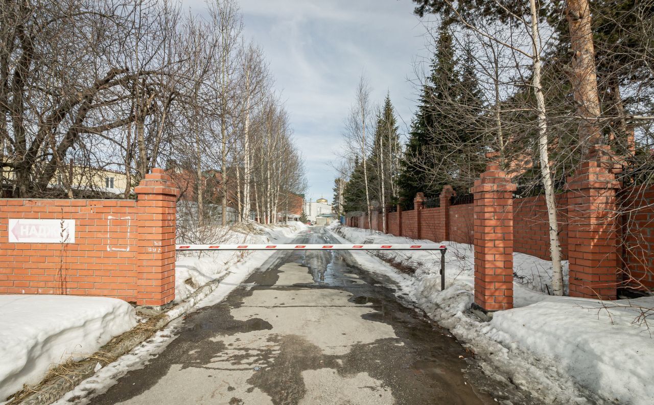 дом г Сургут р-н Центральный ул Сергея Безверхова Тюменская обл. фото 37