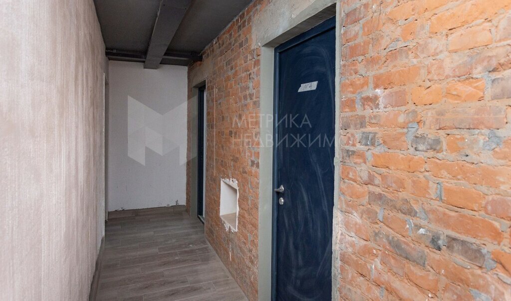 квартира г Тюмень ул Мельникайте 83 фото 18