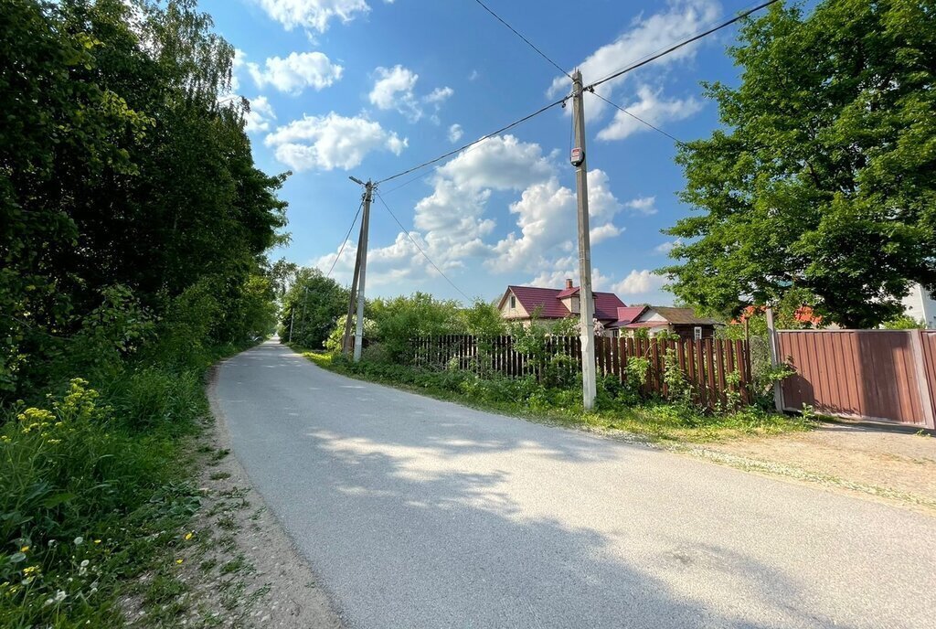 земля р-н Гатчинский городской посёлок Тайцы фото 1