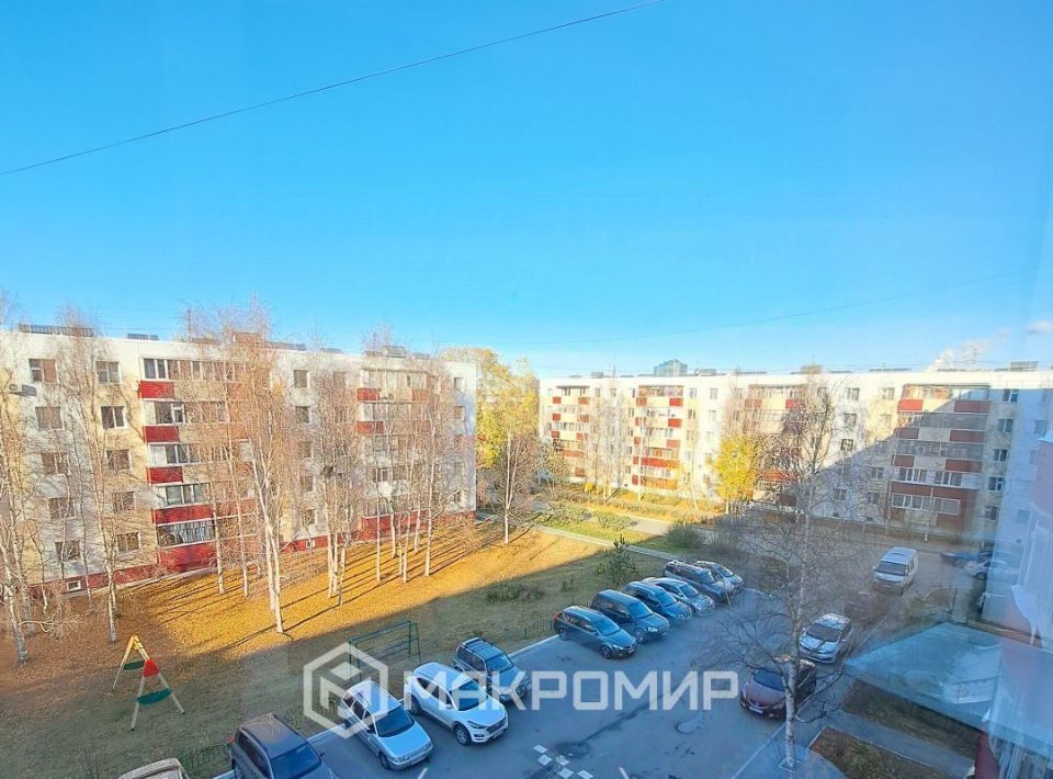 квартира г Сургут 9-10-й микрорайон ул Просвещения 43 фото 26