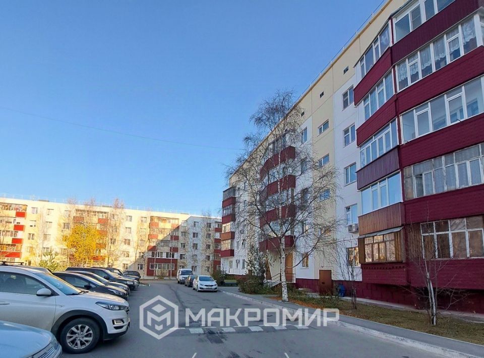 квартира г Сургут 9-10-й микрорайон ул Просвещения 43 фото 33