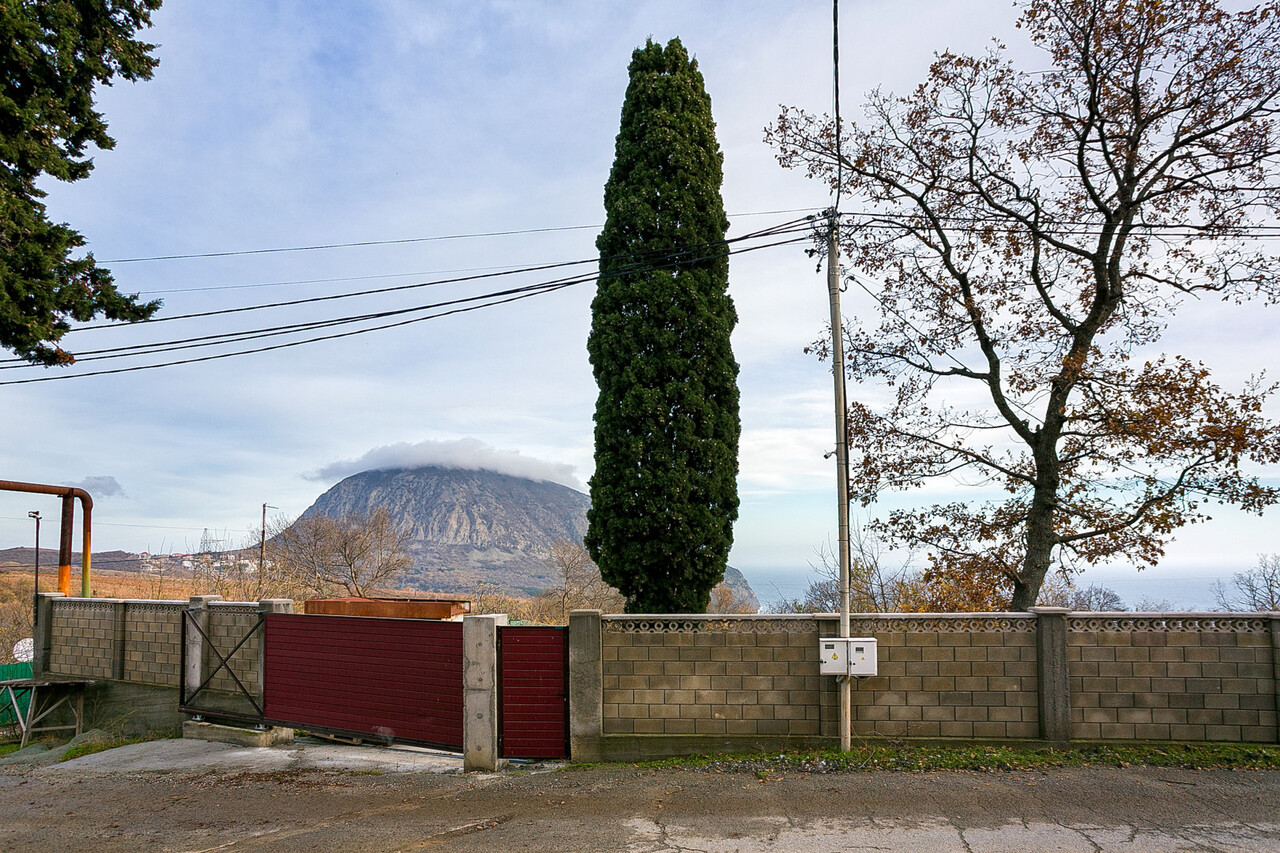 земля г Ялта пгт Краснокаменка ул Алуштинская г. т. фото 7