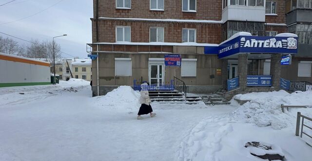 торговое помещение р-н Тагилстроевский дом 2 фото