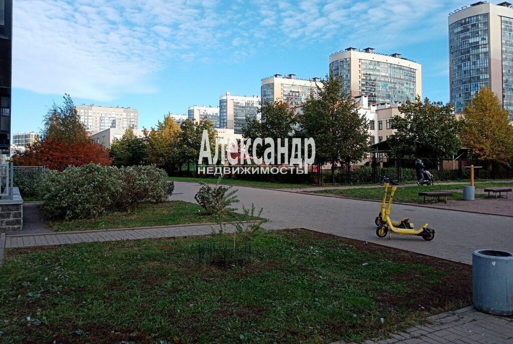 квартира г Санкт-Петербург метро Автово ул Адмирала Коновалова 2/4 фото 27