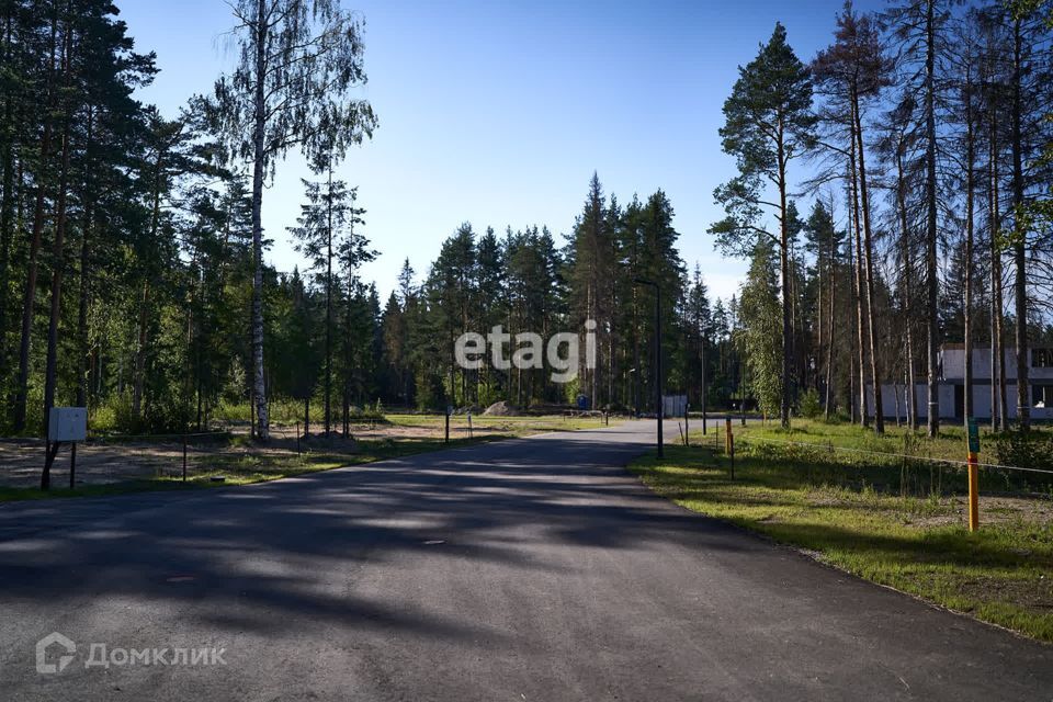 земля р-н Выборгский городской посёлок Рощино, Центральный сквер фото 1