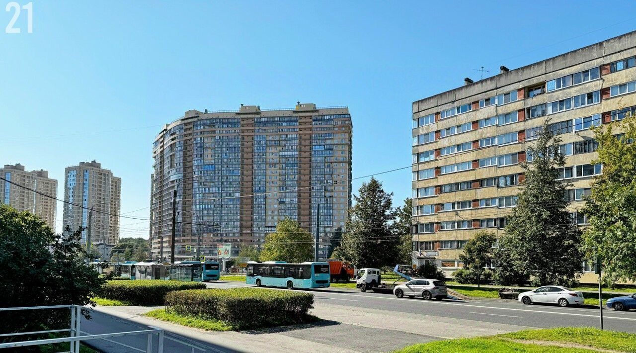 квартира г Санкт-Петербург метро Проспект Просвещения ул Композиторов 25/20 фото 11