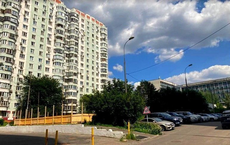 квартира г Москва метро Юго-Западная ул Академика Анохина 9к/1 фото 2