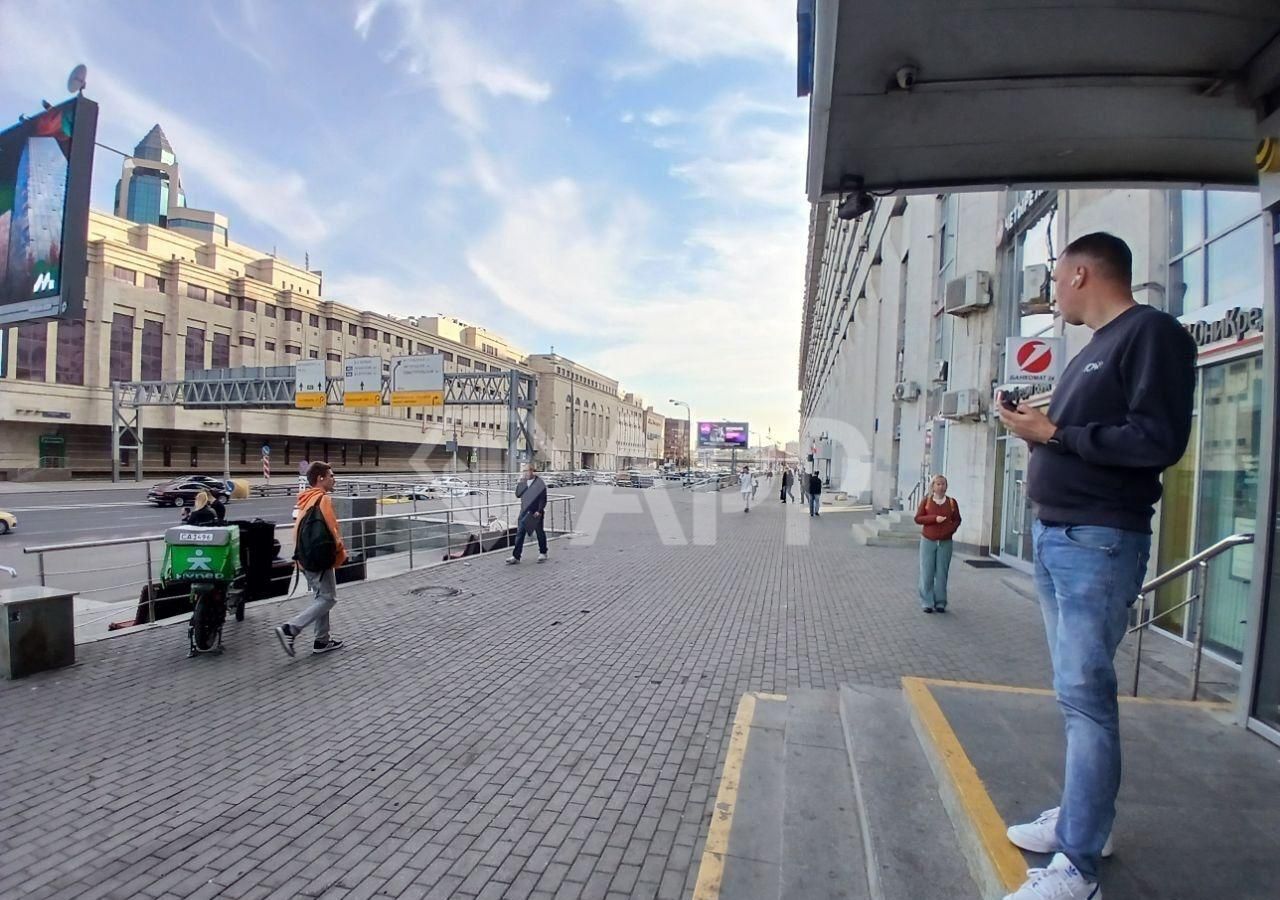 торговое помещение г Москва метро Тульская ул Большая Тульская 2 муниципальный округ Даниловский фото 16