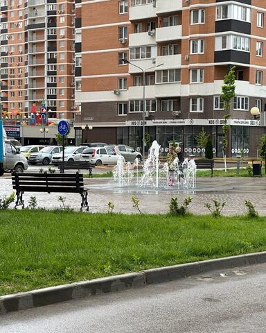 р-н Прикубанский б-р Адмиралтейский 3 фото