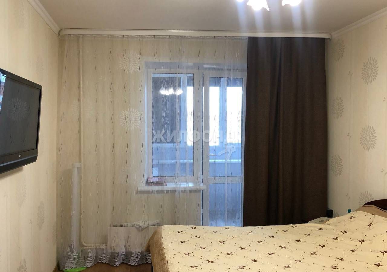 квартира г Тольятти р-н Автозаводский 20-й квартал б-р Рябиновый 8 фото 11