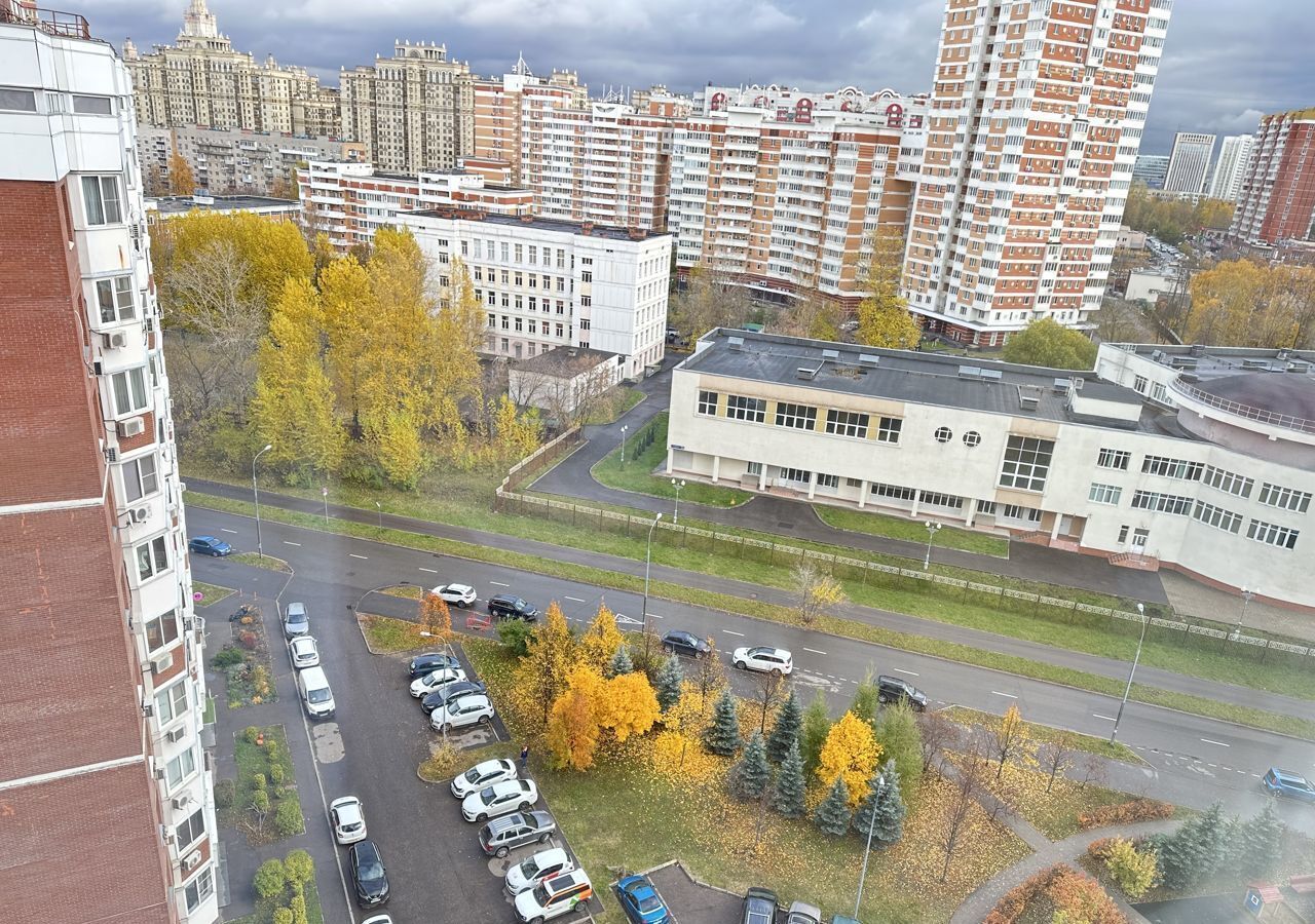 квартира г Москва метро Раменки ул Столетова 9 фото 9