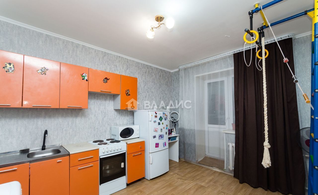 квартира г Тобольск мкр-н 3Б, 6к 2 фото 1