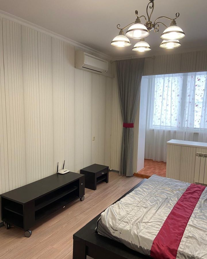 квартира г Тольятти р-н Автозаводский 16-й квартал б-р Цветной 25 фото 2