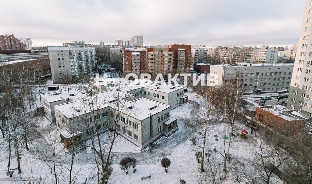 квартира г Новосибирск р-н Октябрьский Золотая Нива ул Бориса Богаткова 226 фото 16