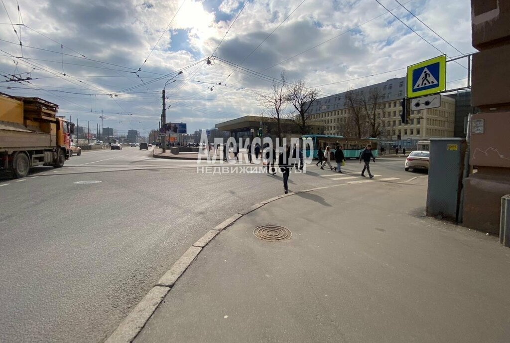 торговое помещение г Санкт-Петербург метро Выборгская Выборгская сторона пр-кт Лесной 32 округ Сампсониевское фото 5