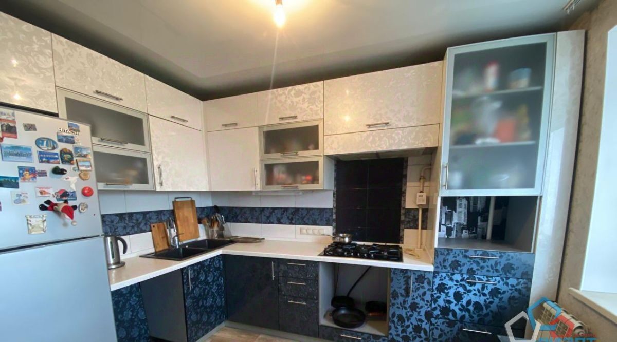 квартира г Омск р-н Центральный пр-кт Карла Маркса 36к/1 фото 2