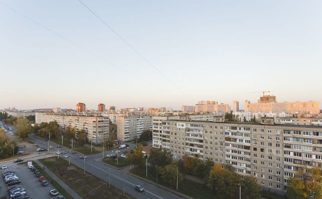 р-н Калининский б-р Тухвата Янаби 4 фото